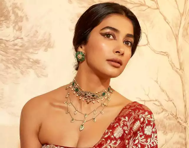 Pooja Hegde Beautiful Images